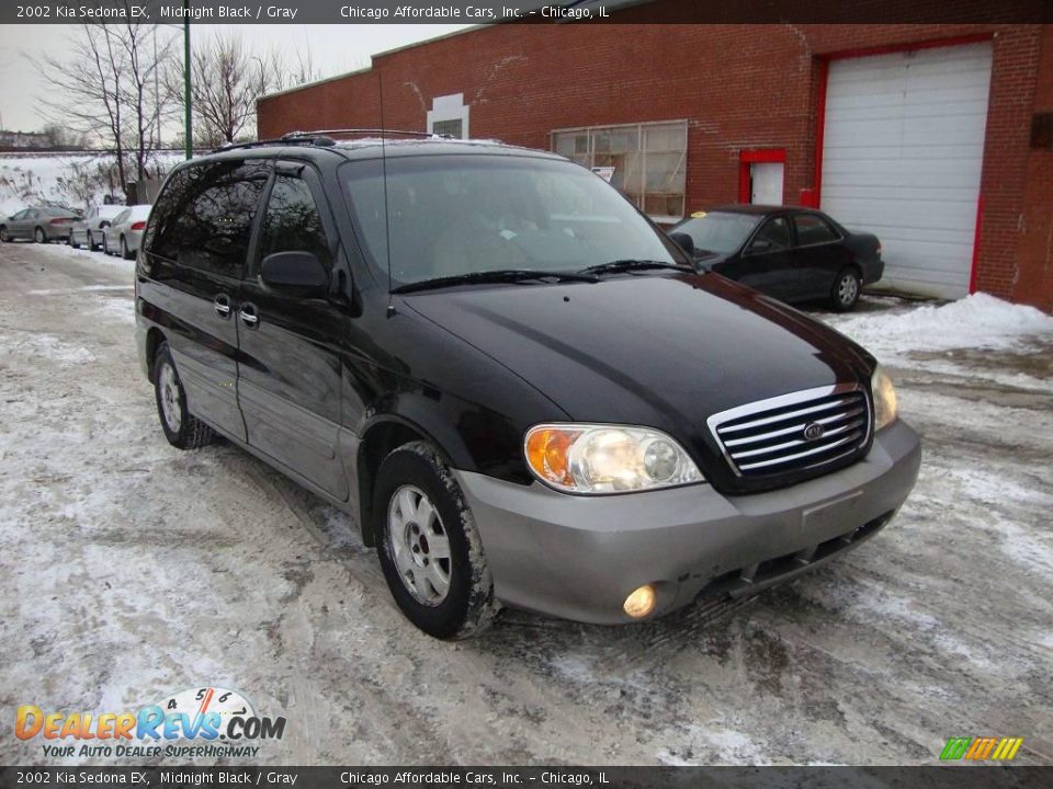 2002 Kia Sedona EX Midnight Black / Gray Photo #2