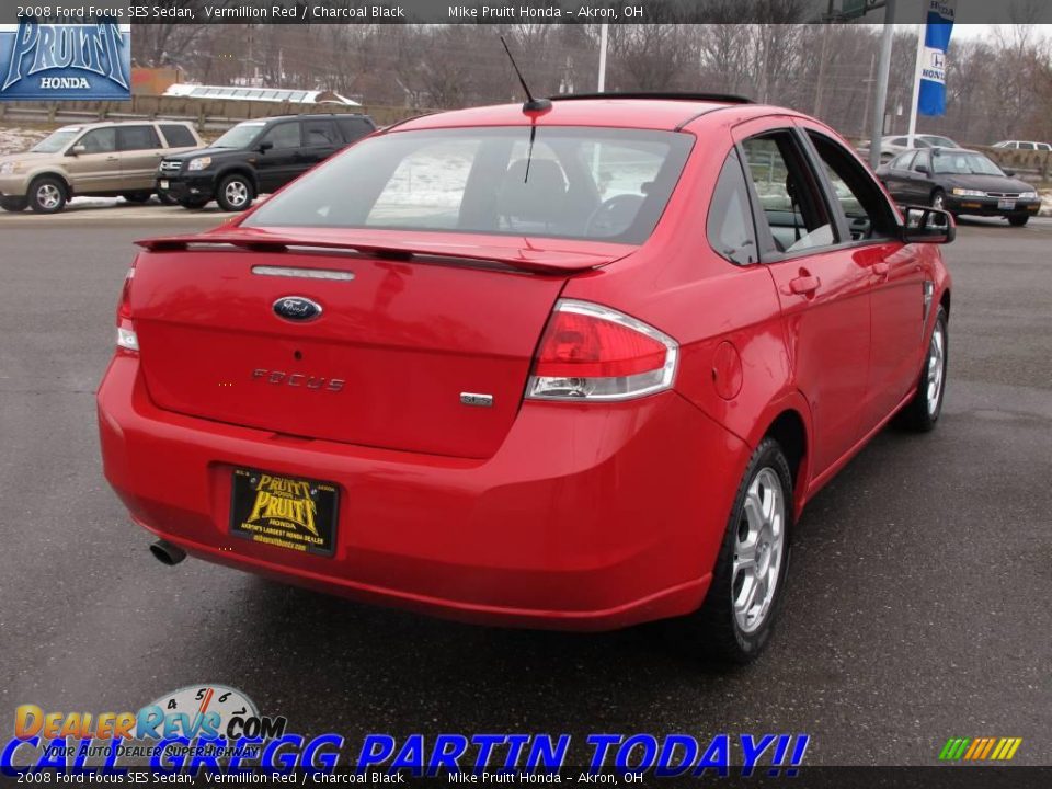 2008 Ford Focus SES Sedan Vermillion Red / Charcoal Black Photo #7