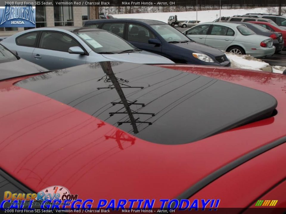 2008 Ford Focus SES Sedan Vermillion Red / Charcoal Black Photo #9