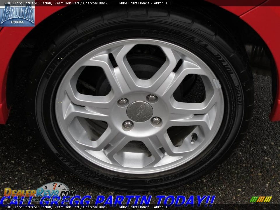 2008 Ford Focus SES Sedan Vermillion Red / Charcoal Black Photo #27