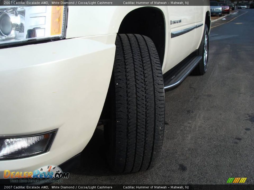 2007 Cadillac Escalade AWD White Diamond / Cocoa/Light Cashmere Photo #10