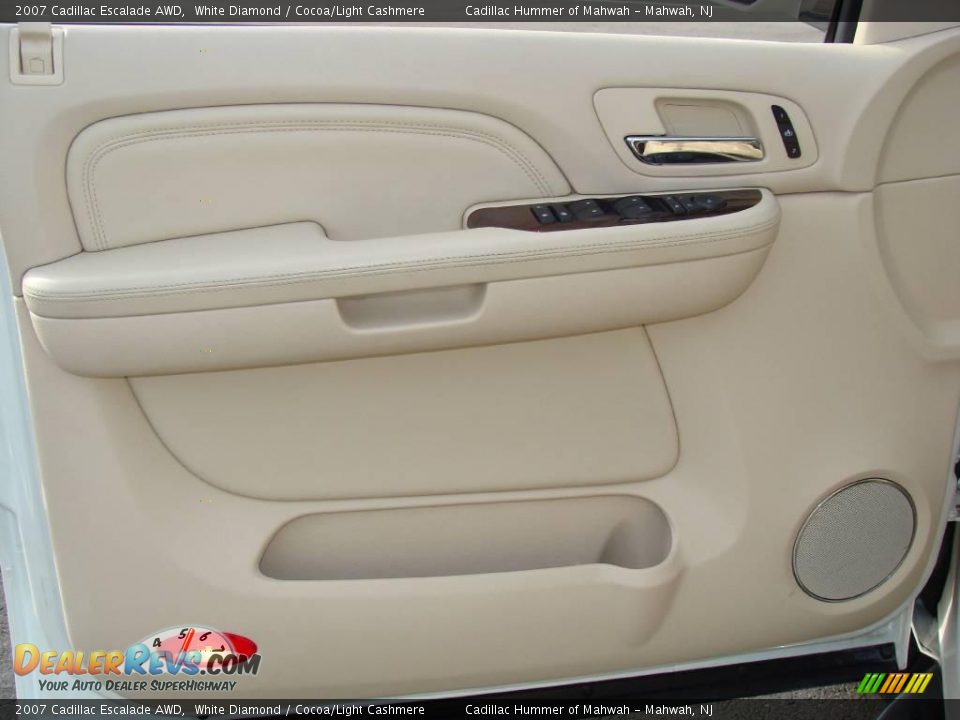 2007 Cadillac Escalade AWD White Diamond / Cocoa/Light Cashmere Photo #13