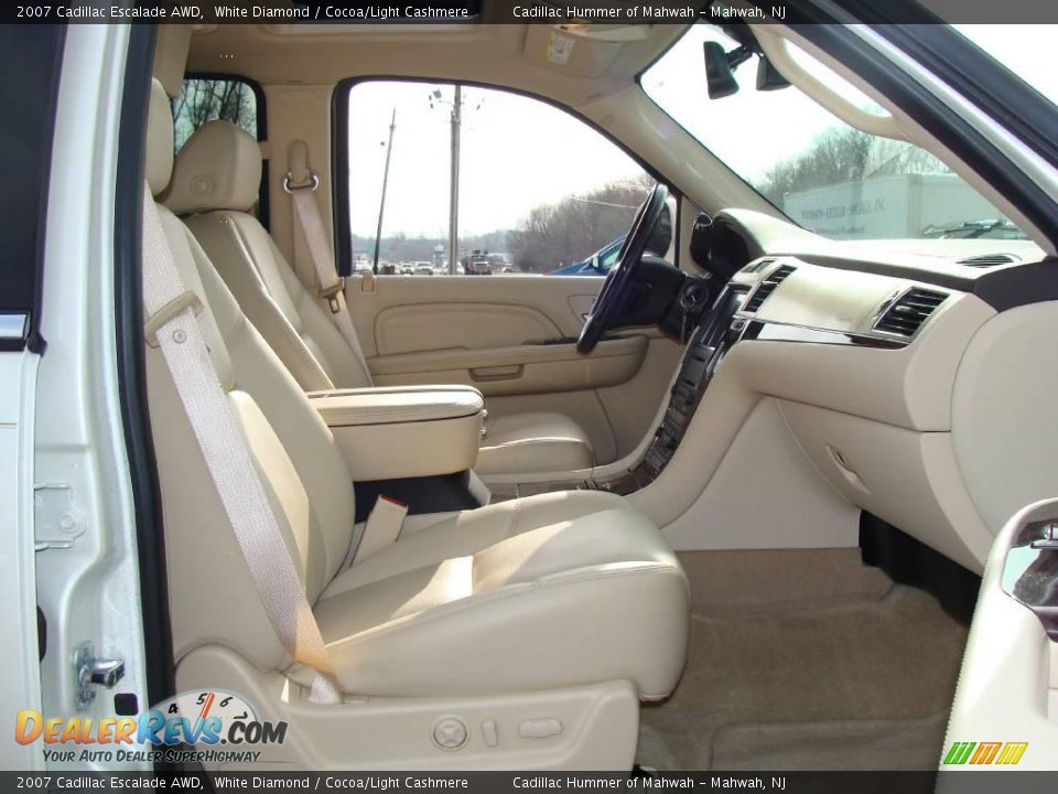 2007 Cadillac Escalade AWD White Diamond / Cocoa/Light Cashmere Photo #16