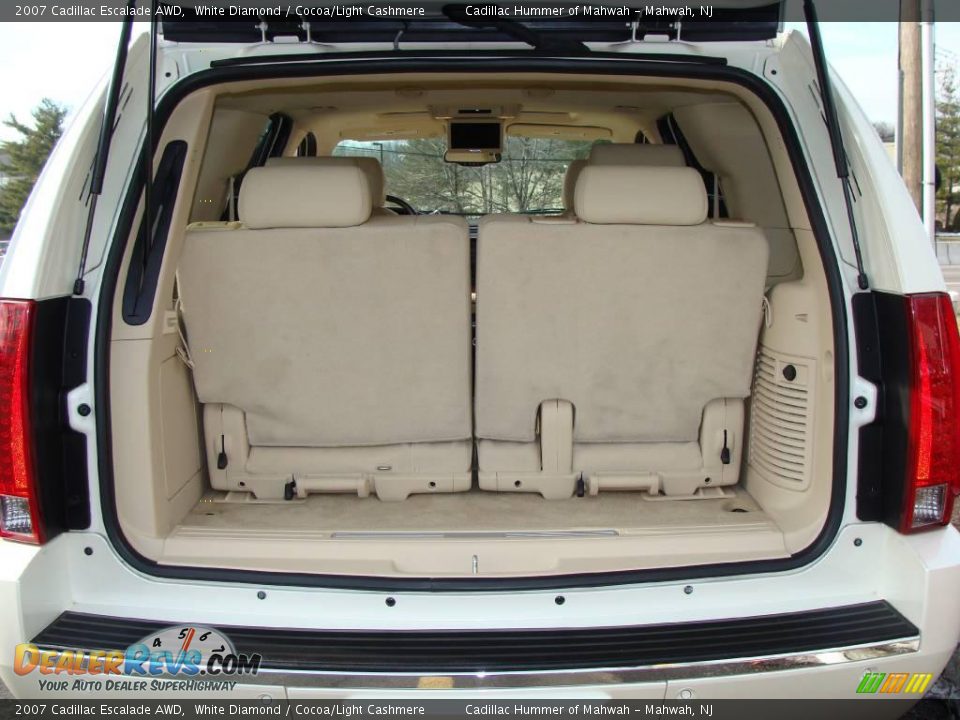 2007 Cadillac Escalade AWD White Diamond / Cocoa/Light Cashmere Photo #26