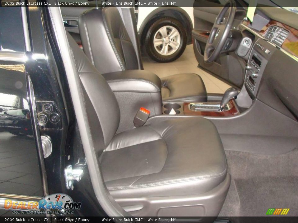 2009 Buick LaCrosse CXL Black Onyx / Ebony Photo #15