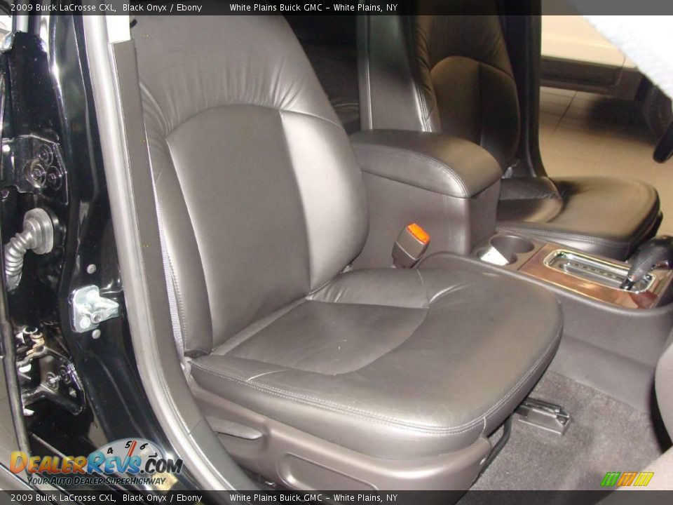 2009 Buick LaCrosse CXL Black Onyx / Ebony Photo #16