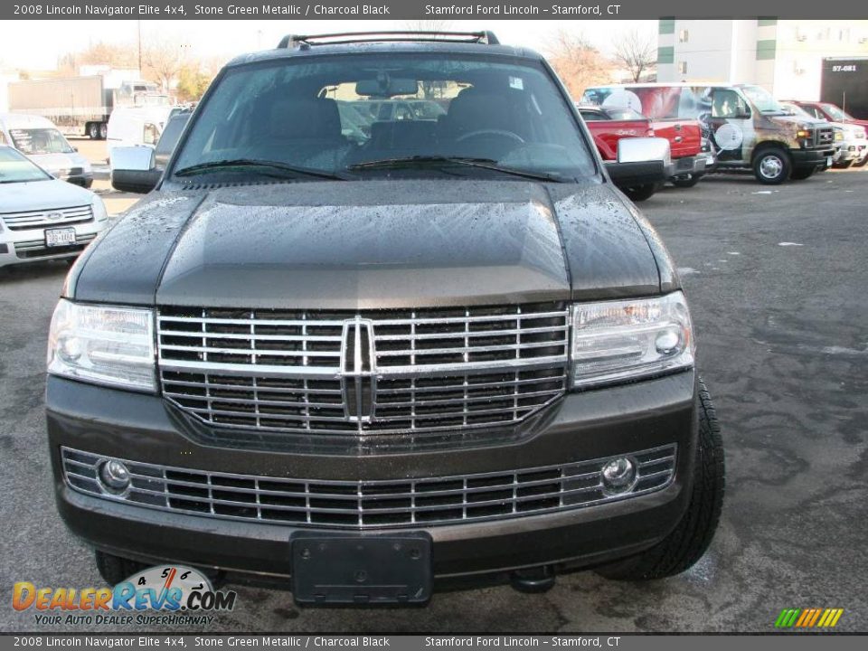 2008 Lincoln Navigator Elite 4x4 Stone Green Metallic / Charcoal Black Photo #2