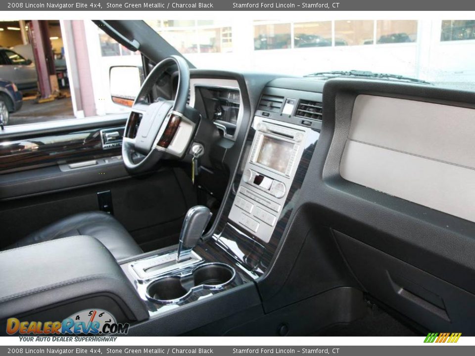 2008 Lincoln Navigator Elite 4x4 Stone Green Metallic / Charcoal Black Photo #13