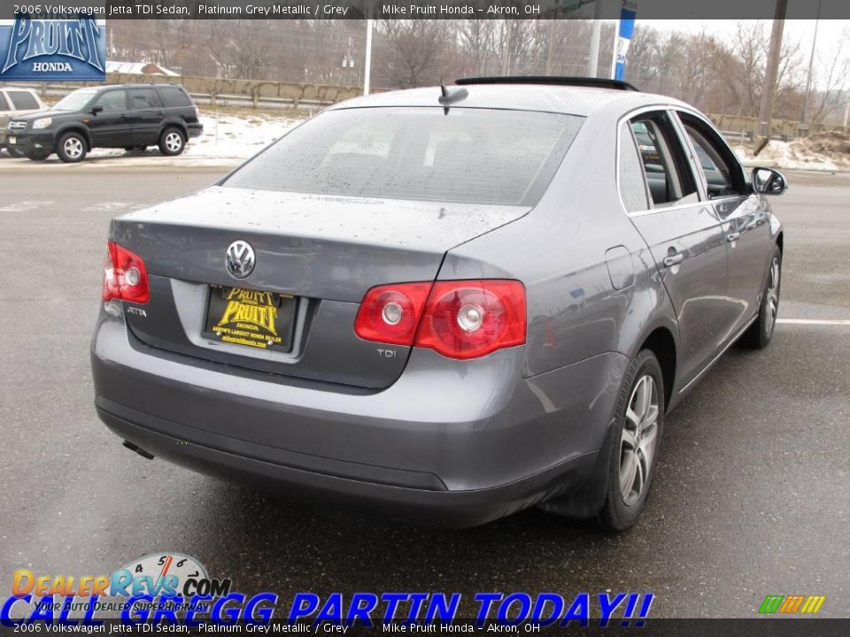 2006 Volkswagen Jetta TDI Sedan Platinum Grey Metallic / Grey Photo #7