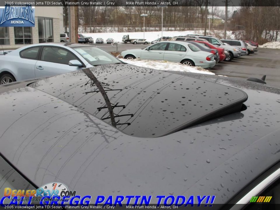 2006 Volkswagen Jetta TDI Sedan Platinum Grey Metallic / Grey Photo #9