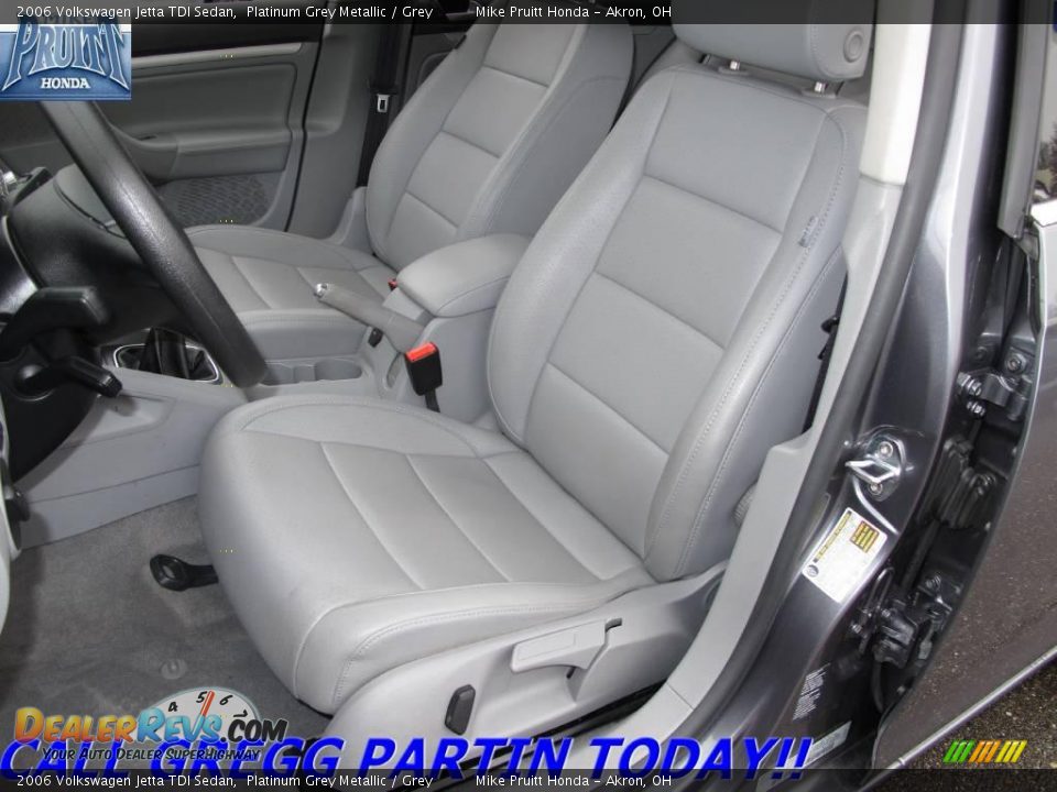 2006 Volkswagen Jetta TDI Sedan Platinum Grey Metallic / Grey Photo #12