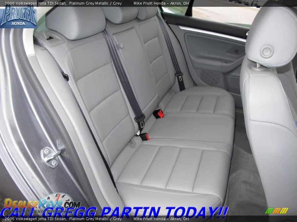 2006 Volkswagen Jetta TDI Sedan Platinum Grey Metallic / Grey Photo #14