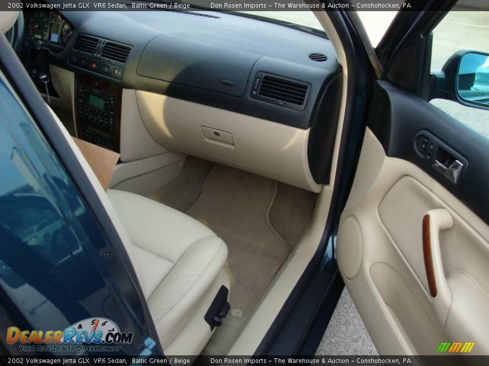 2002 Volkswagen Jetta GLX  VR6 Sedan Baltic Green / Beige Photo #14
