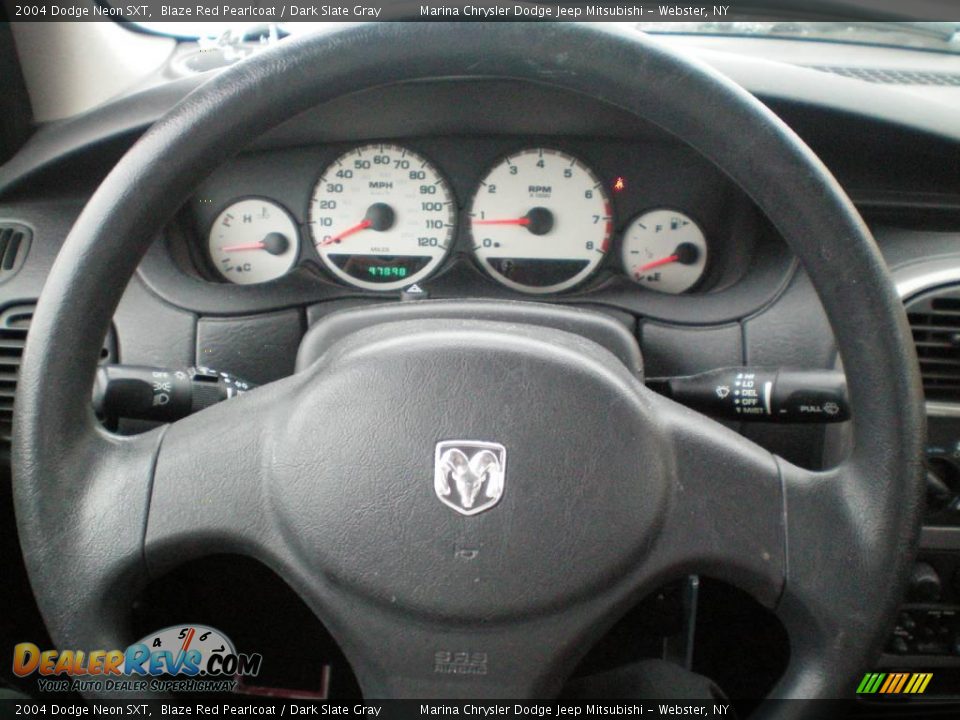 2004 Dodge Neon SXT Blaze Red Pearlcoat / Dark Slate Gray Photo #5