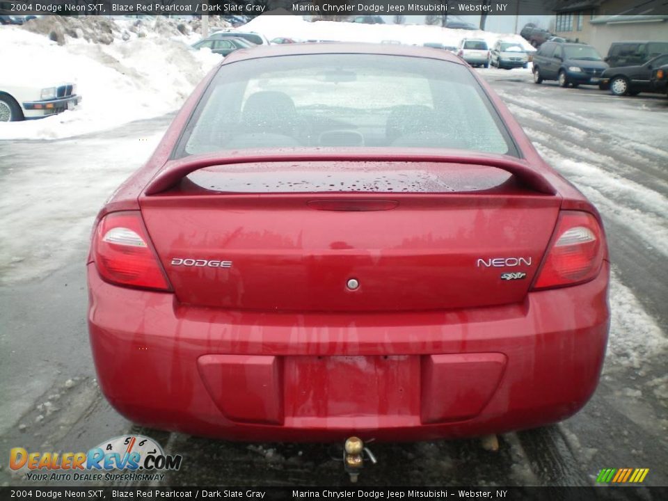 2004 Dodge Neon SXT Blaze Red Pearlcoat / Dark Slate Gray Photo #8