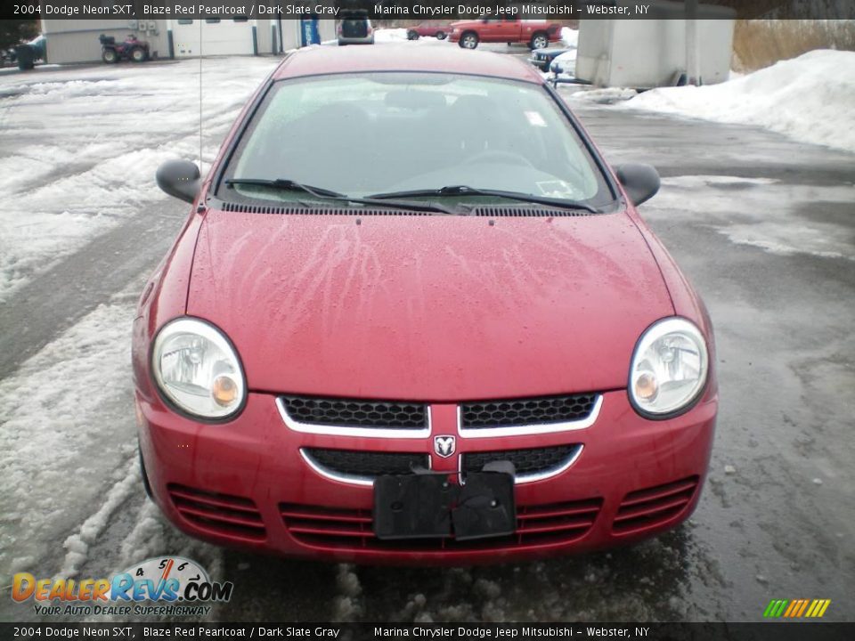 2004 Dodge Neon SXT Blaze Red Pearlcoat / Dark Slate Gray Photo #12