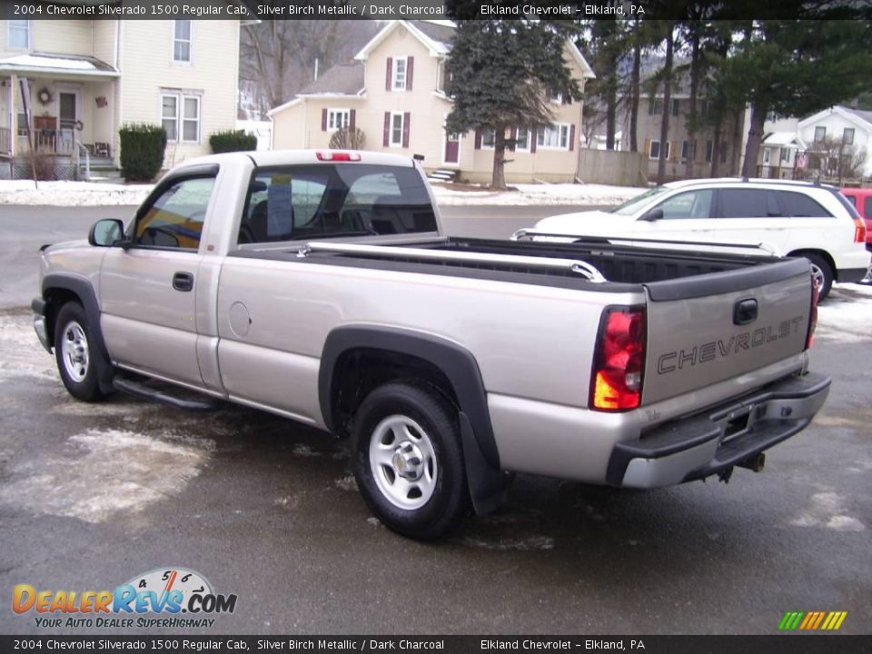 2004 Chevrolet Silverado 1500 Regular Cab Silver Birch Metallic / Dark Charcoal Photo #5