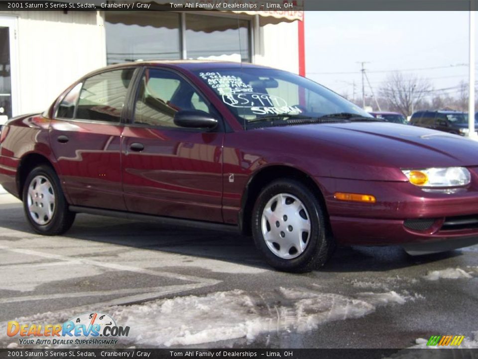 2001 Saturn S Series SL Sedan Cranberry / Gray Photo #2