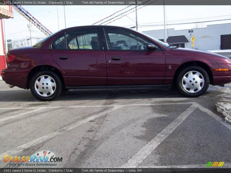 2001 Saturn S Series SL Sedan Cranberry / Gray Photo #3