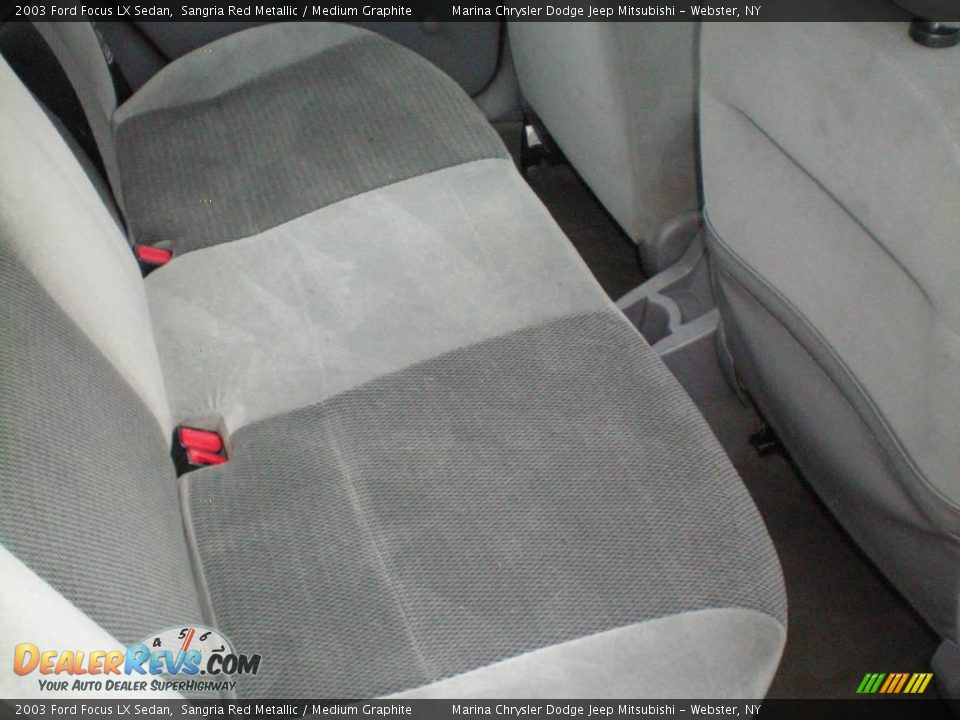 2003 Ford Focus LX Sedan Sangria Red Metallic / Medium Graphite Photo #18