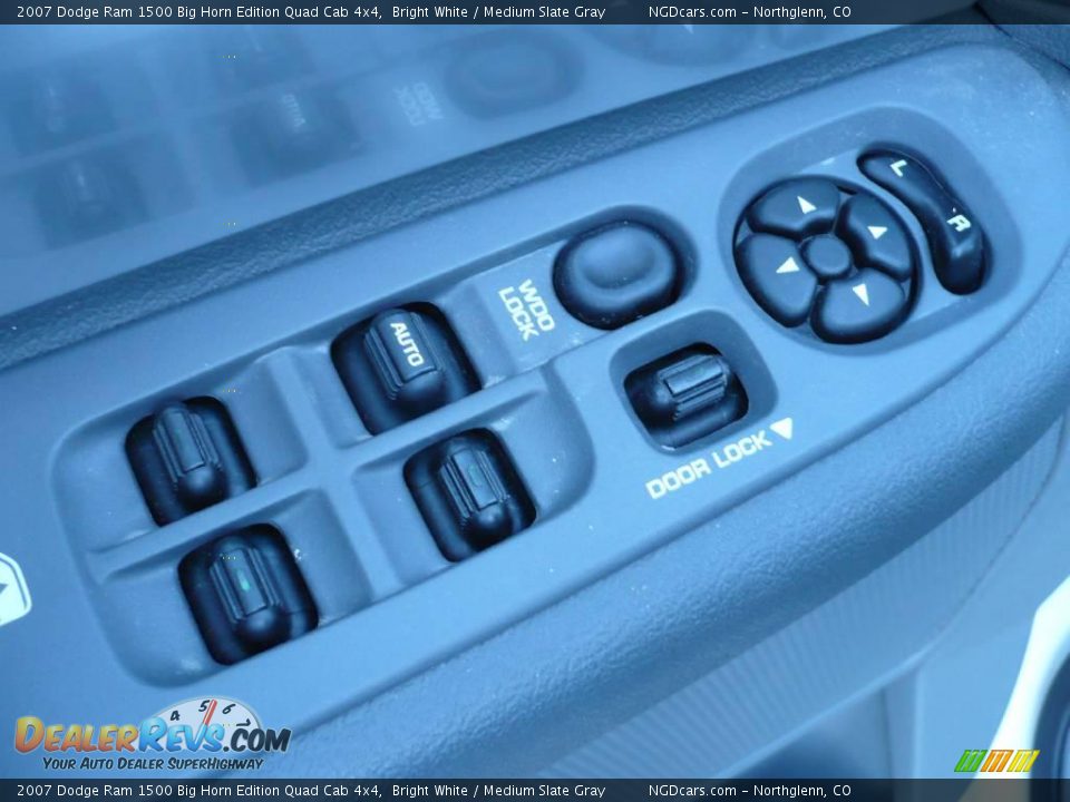 2007 Dodge Ram 1500 Big Horn Edition Quad Cab 4x4 Bright White / Medium Slate Gray Photo #8