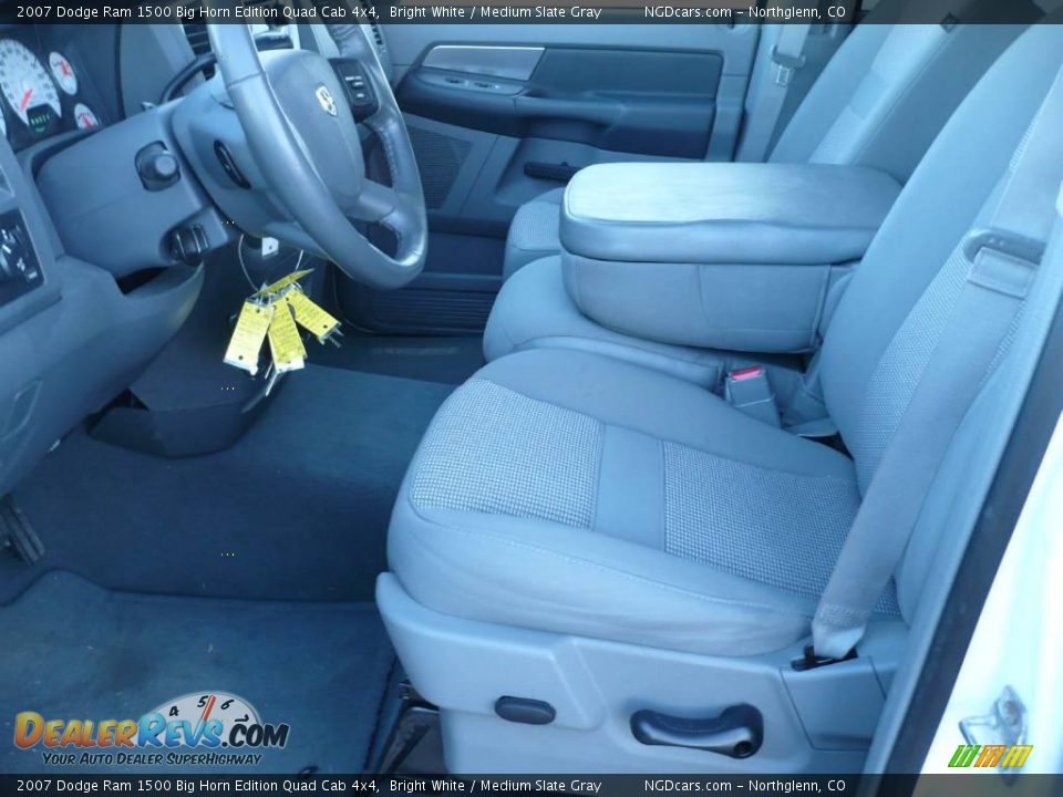 2007 Dodge Ram 1500 Big Horn Edition Quad Cab 4x4 Bright White / Medium Slate Gray Photo #10