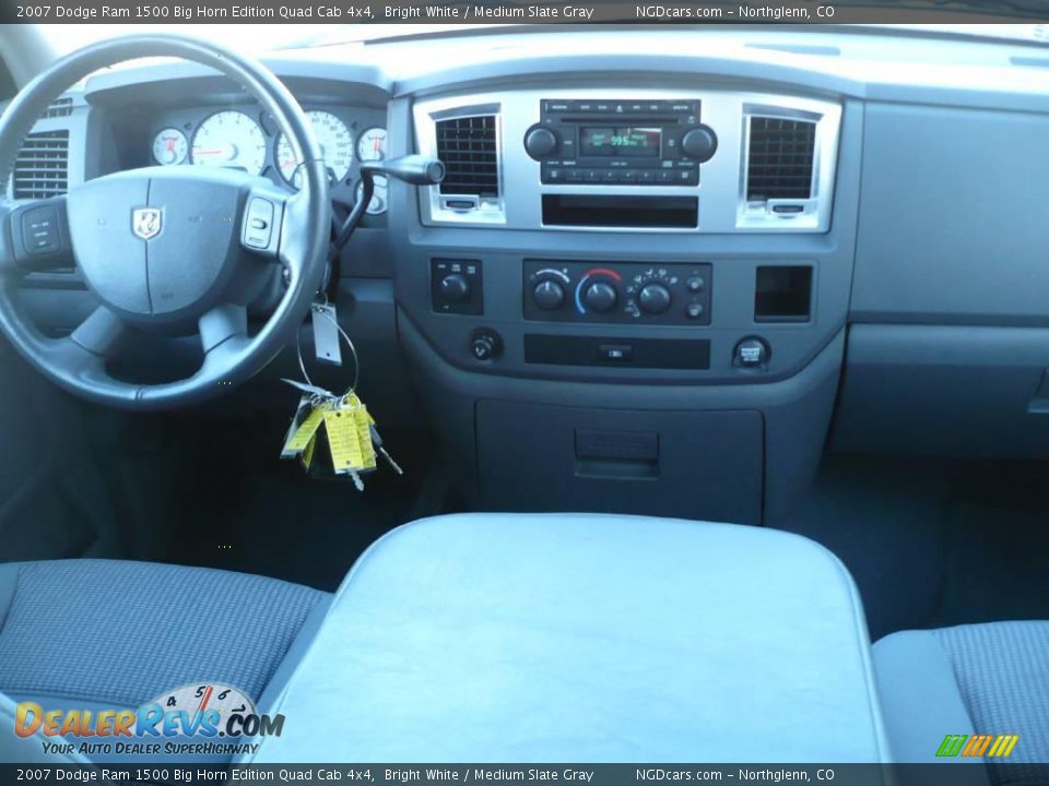 2007 Dodge Ram 1500 Big Horn Edition Quad Cab 4x4 Bright White / Medium Slate Gray Photo #16