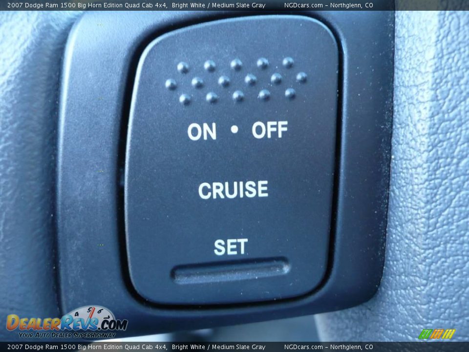 2007 Dodge Ram 1500 Big Horn Edition Quad Cab 4x4 Bright White / Medium Slate Gray Photo #18