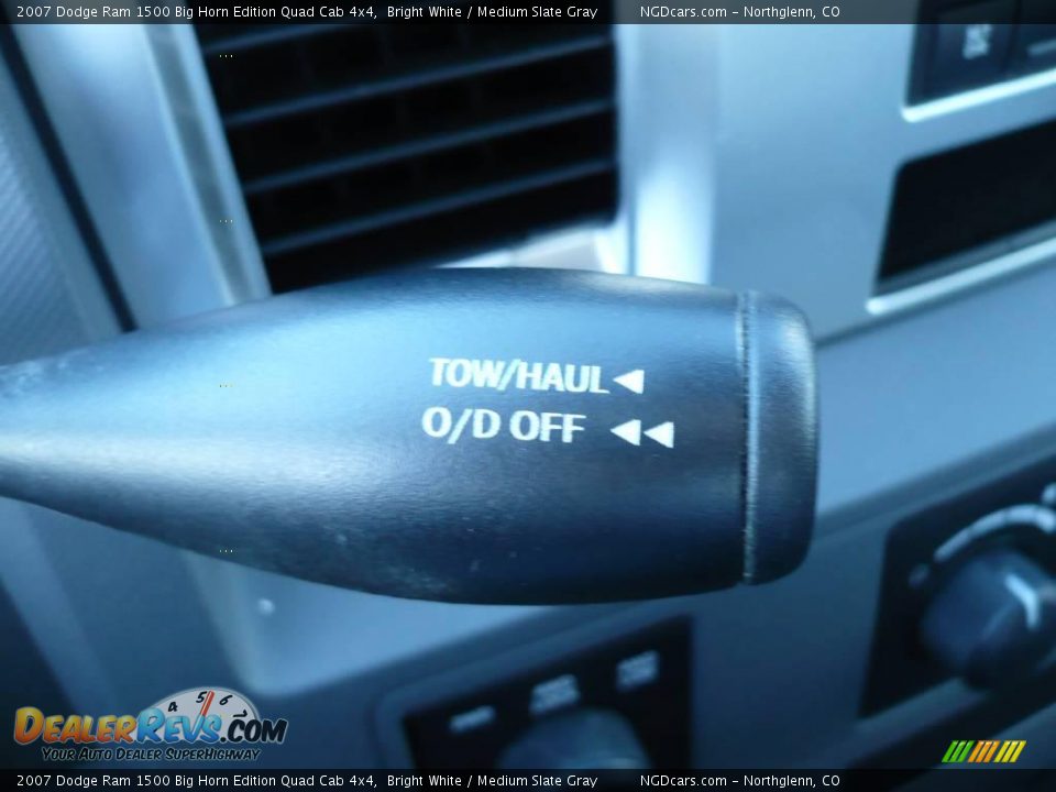 2007 Dodge Ram 1500 Big Horn Edition Quad Cab 4x4 Bright White / Medium Slate Gray Photo #20