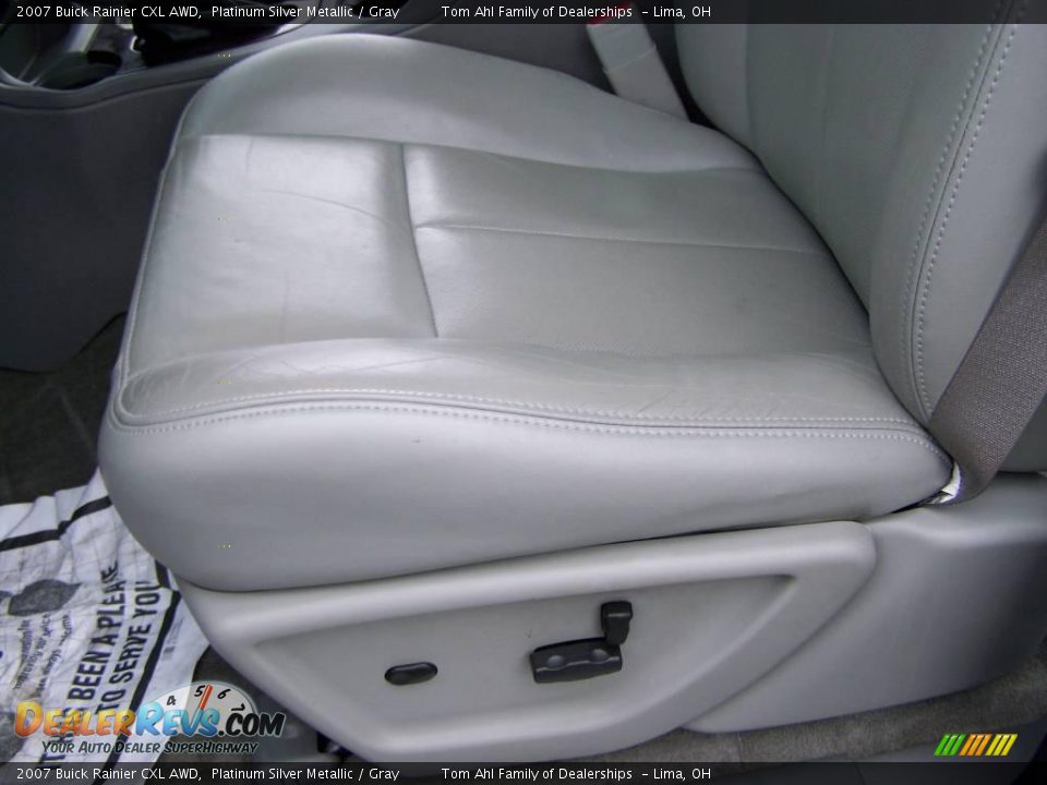 2007 Buick Rainier CXL AWD Platinum Silver Metallic / Gray Photo #11