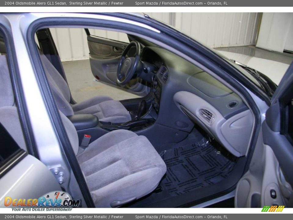 2004 Oldsmobile Alero GL1 Sedan Sterling Silver Metallic / Pewter Photo #9