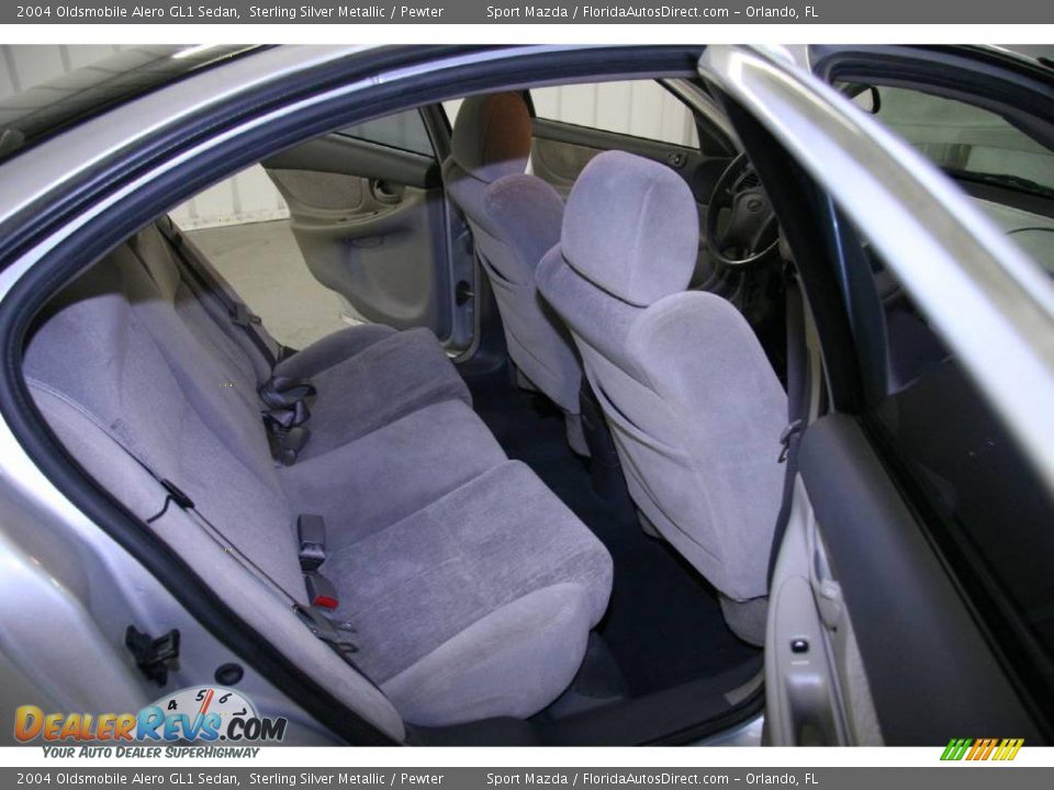 2004 Oldsmobile Alero GL1 Sedan Sterling Silver Metallic / Pewter Photo #10
