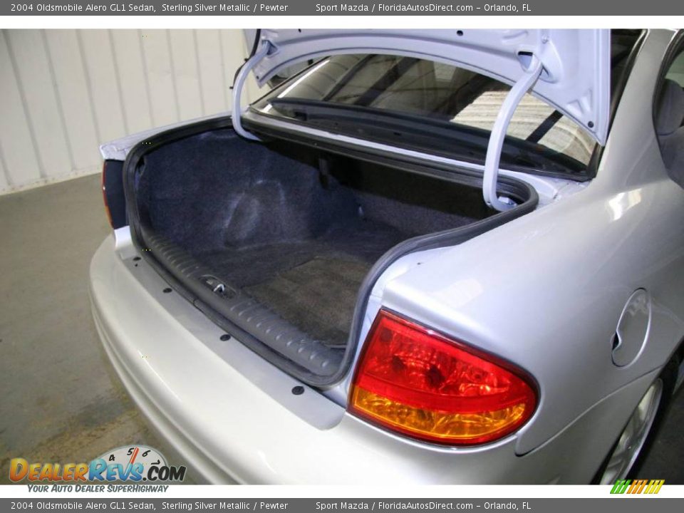 2004 Oldsmobile Alero GL1 Sedan Sterling Silver Metallic / Pewter Photo #11