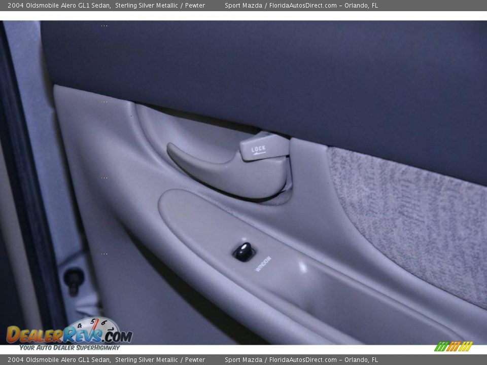 2004 Oldsmobile Alero GL1 Sedan Sterling Silver Metallic / Pewter Photo #23
