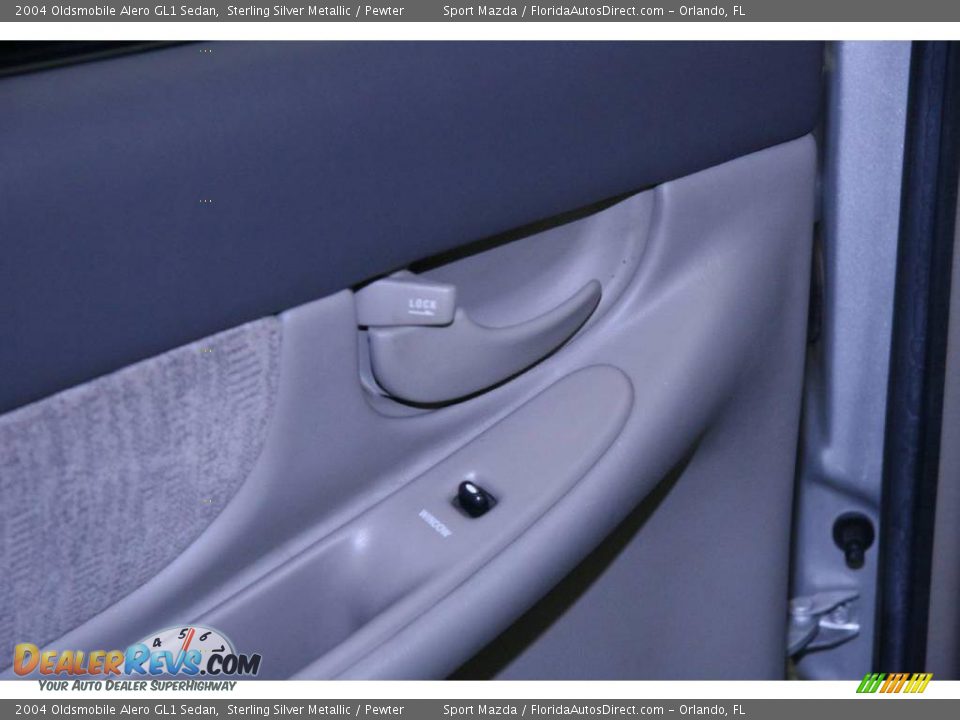 2004 Oldsmobile Alero GL1 Sedan Sterling Silver Metallic / Pewter Photo #25