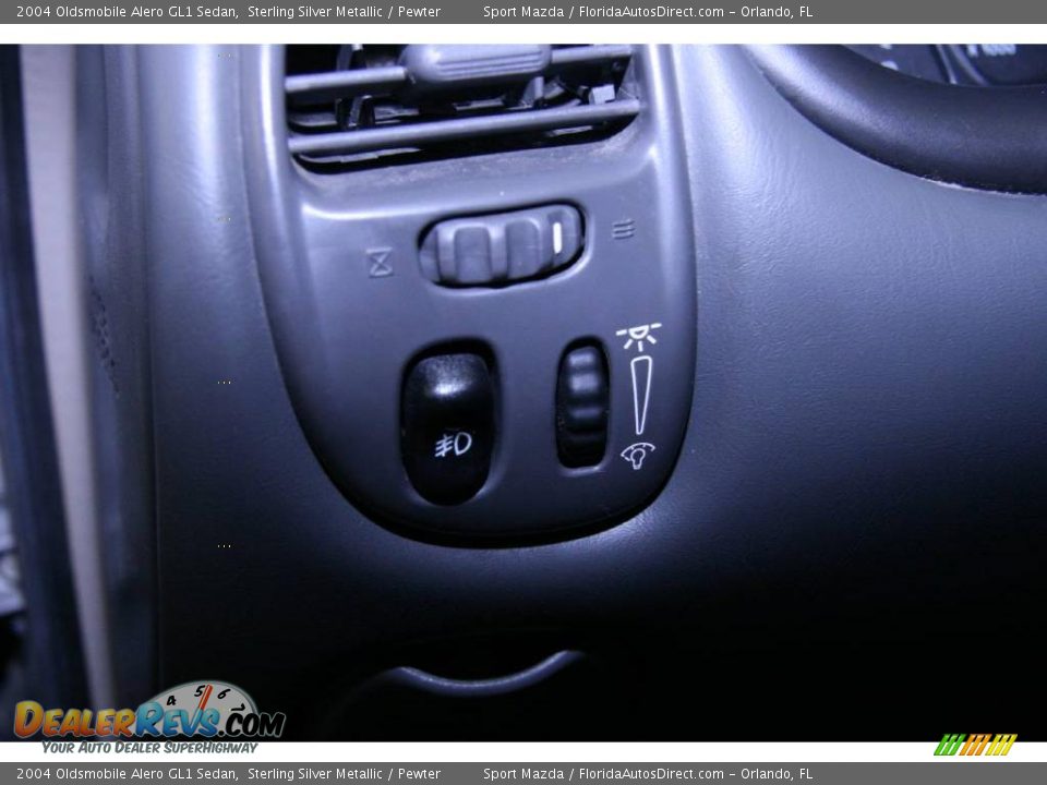 2004 Oldsmobile Alero GL1 Sedan Sterling Silver Metallic / Pewter Photo #35