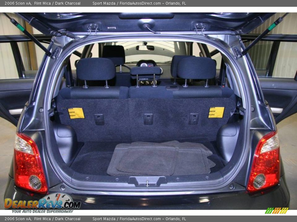 2006 Scion xA Flint Mica / Dark Charcoal Photo #12