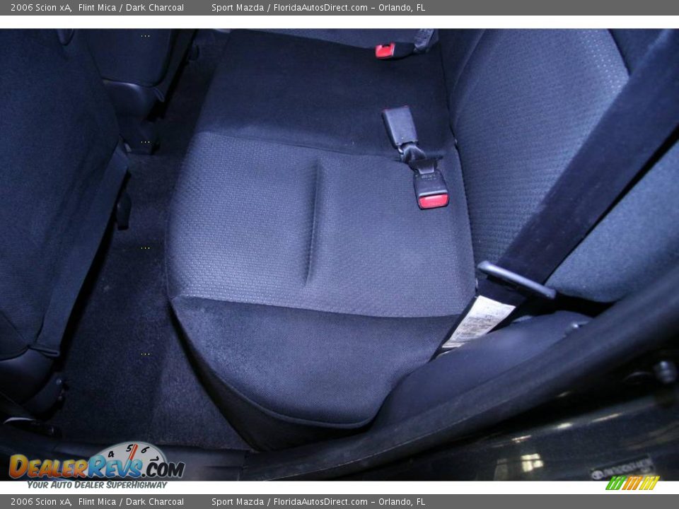 2006 Scion xA Flint Mica / Dark Charcoal Photo #17