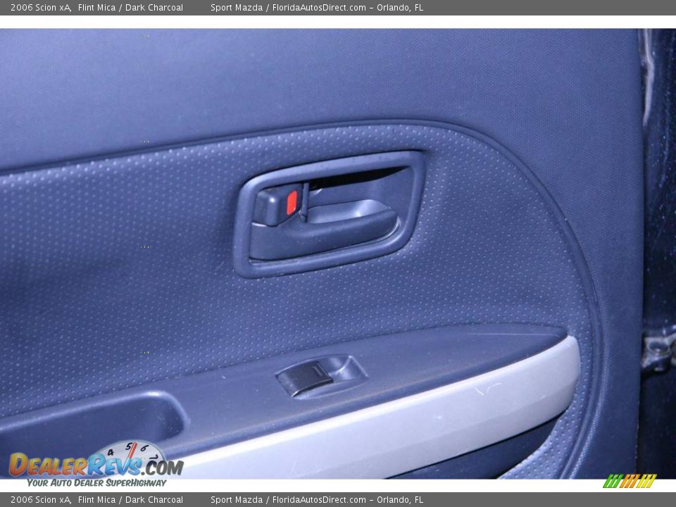 2006 Scion xA Flint Mica / Dark Charcoal Photo #25