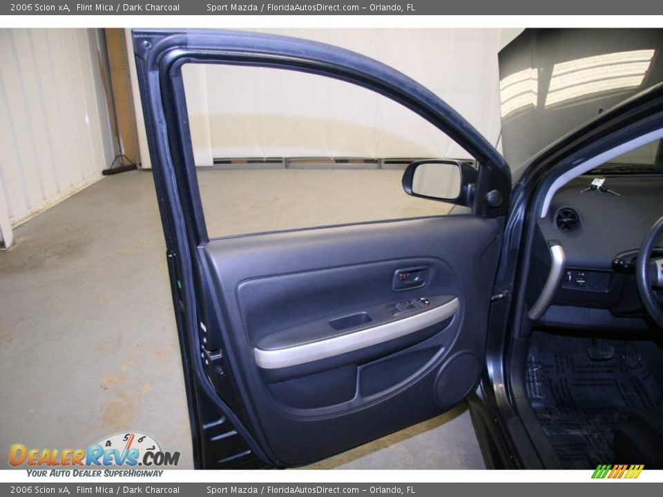 2006 Scion xA Flint Mica / Dark Charcoal Photo #26