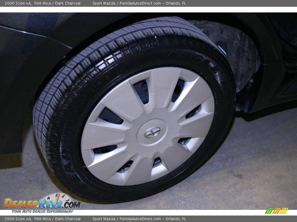 2006 Scion xA Flint Mica / Dark Charcoal Photo #30