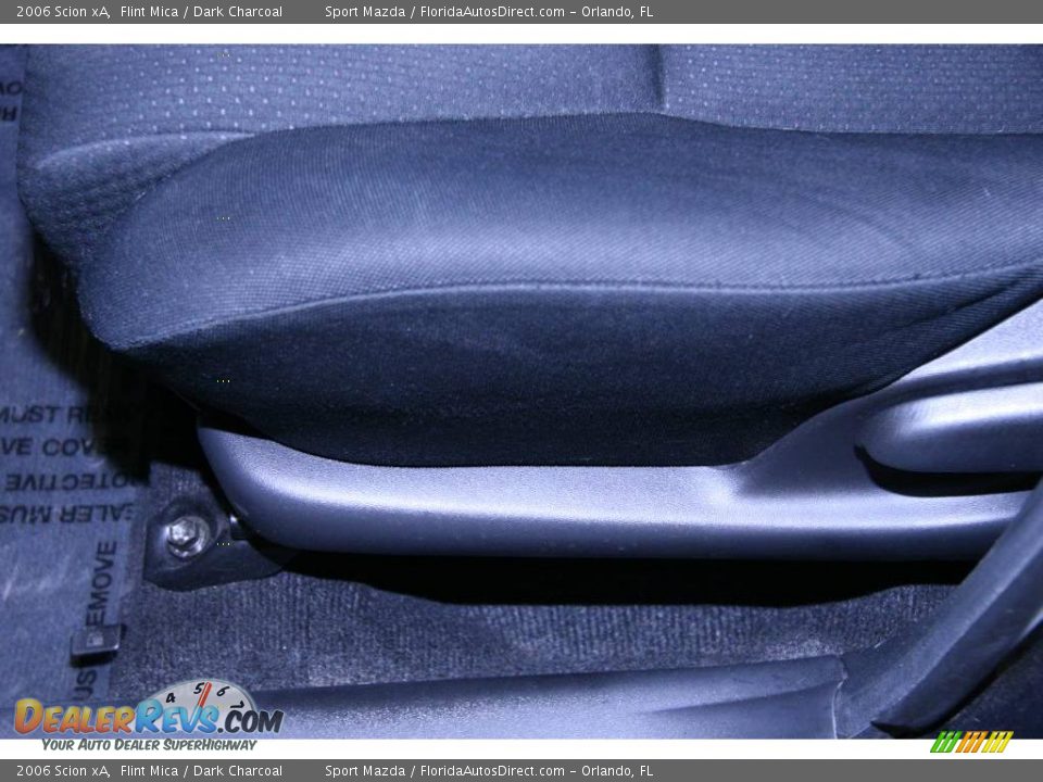 2006 Scion xA Flint Mica / Dark Charcoal Photo #34