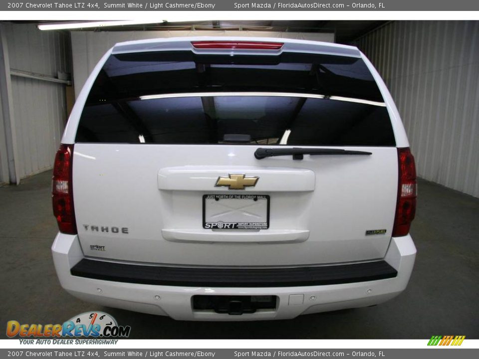 2007 Chevrolet Tahoe LTZ 4x4 Summit White / Light Cashmere/Ebony Photo #7