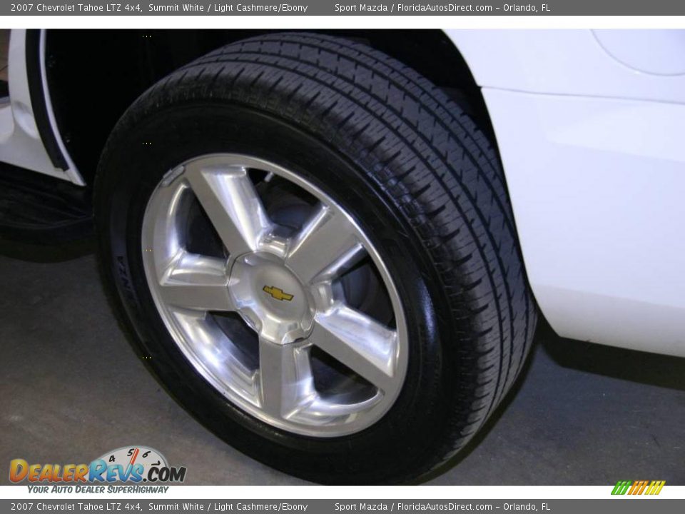 2007 Chevrolet Tahoe LTZ 4x4 Summit White / Light Cashmere/Ebony Photo #29