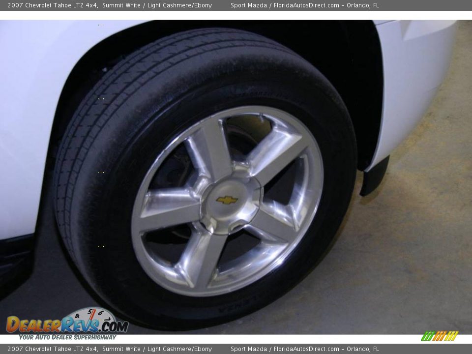 2007 Chevrolet Tahoe LTZ 4x4 Summit White / Light Cashmere/Ebony Photo #31