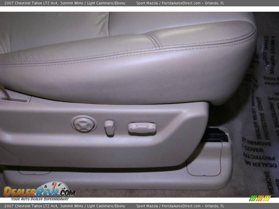 2007 Chevrolet Tahoe LTZ 4x4 Summit White / Light Cashmere/Ebony Photo #33