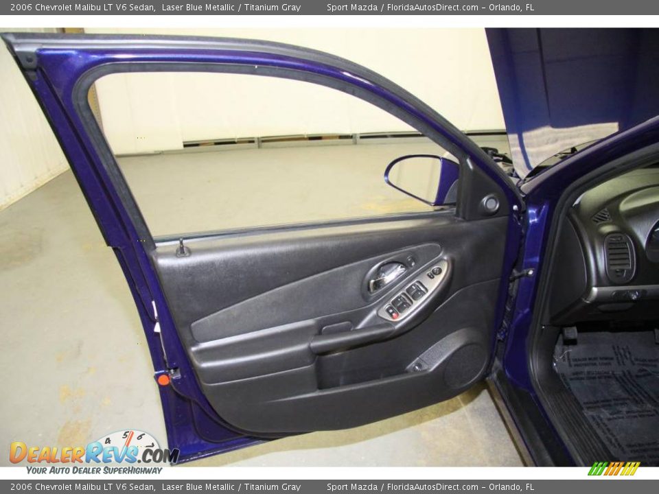 2006 Chevrolet Malibu LT V6 Sedan Laser Blue Metallic / Titanium Gray Photo #26