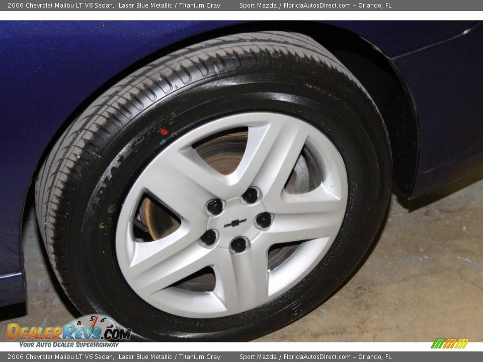 2006 Chevrolet Malibu LT V6 Sedan Laser Blue Metallic / Titanium Gray Photo #32