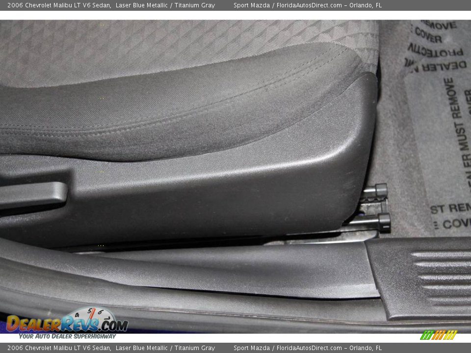 2006 Chevrolet Malibu LT V6 Sedan Laser Blue Metallic / Titanium Gray Photo #33
