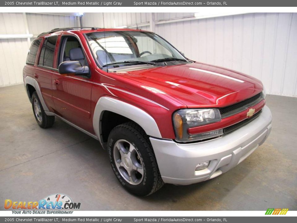 2005 Chevrolet TrailBlazer LT Medium Red Metallic / Light Gray Photo #3